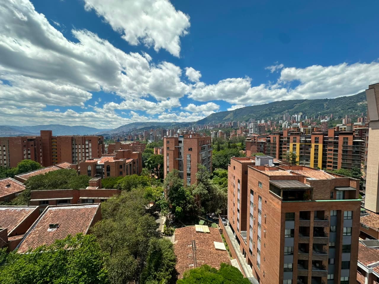 Apartamento en arriendo en Otra Parte, Envigado — foto 1 de 20