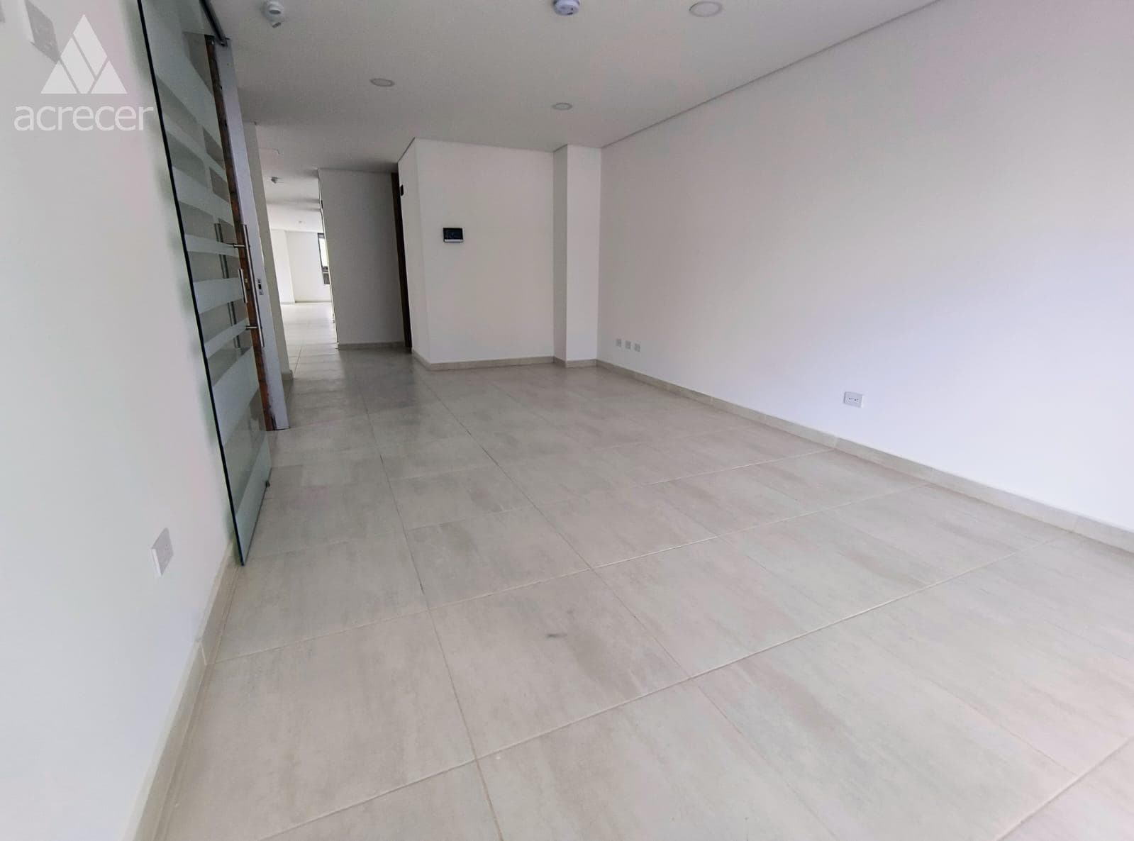 Oficina en arriendo en El Portal, Envigado — foto 3 de 16