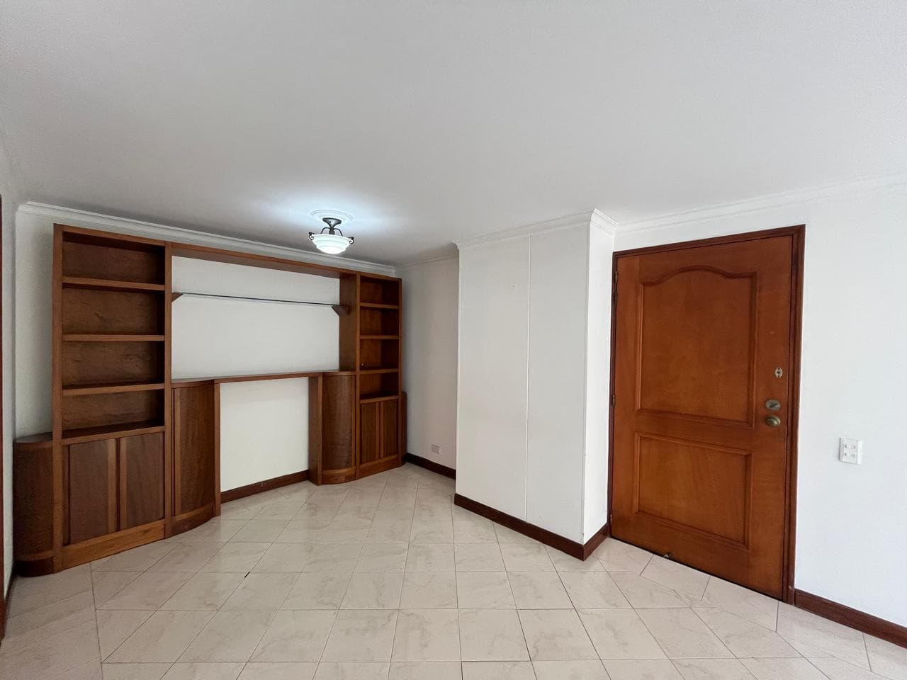 Apartamento en arriendo en Milla De Oro, Poblado, Medellín — foto 4 de 15