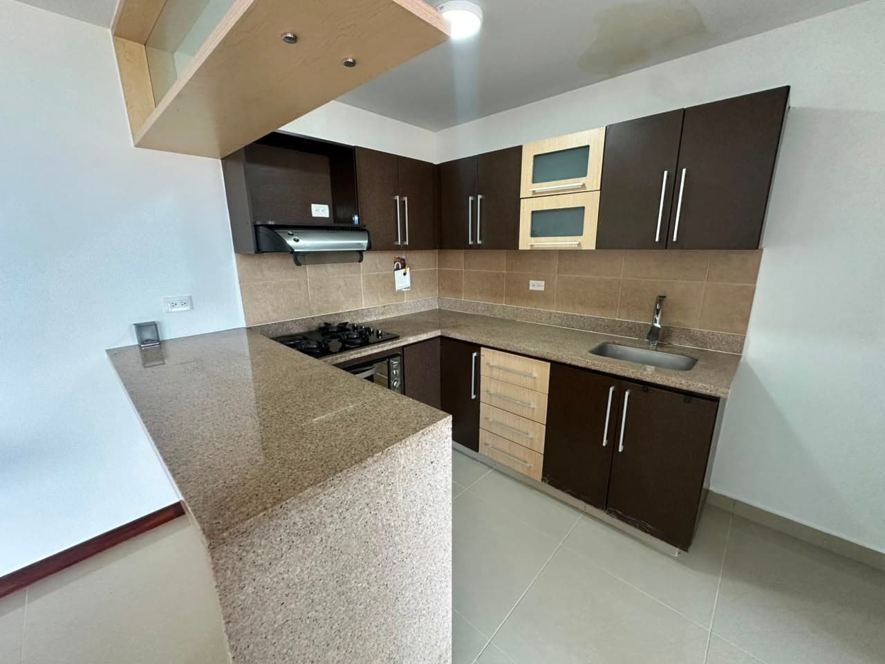 Apartamento en arriendo en El Esmeraldal, Envigado — foto 2 de 18