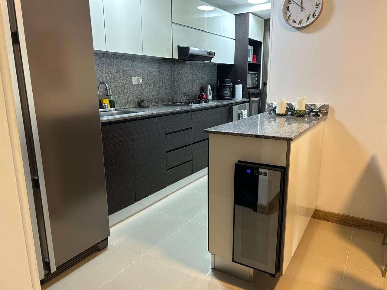 Apartamento en arriendo en Los Gonzalez, Poblado, Medellín — foto 3 de 20