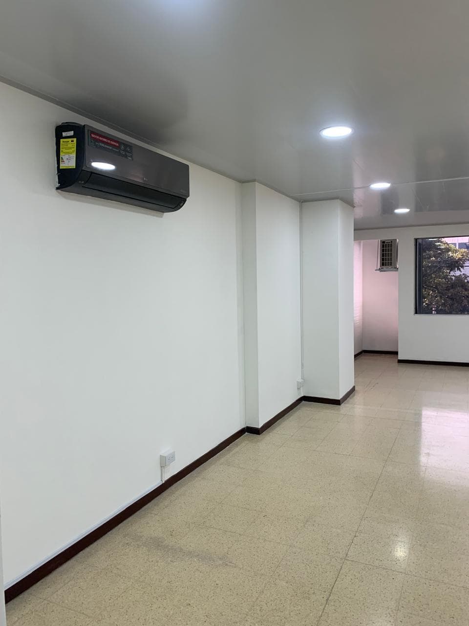 Oficina en arriendo en Guayabal, Itagui — foto 5 de 11