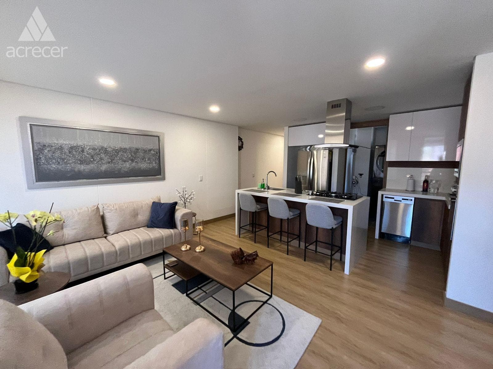 Apartamento en arriendo en Loma De Las Brujas, Envigado — foto 1 de 19