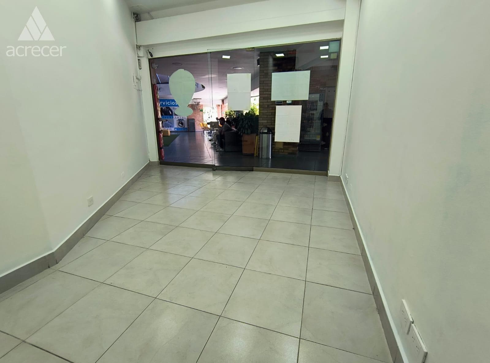 Local en arriendo en El Escobero, Envigado — foto 1 de 10