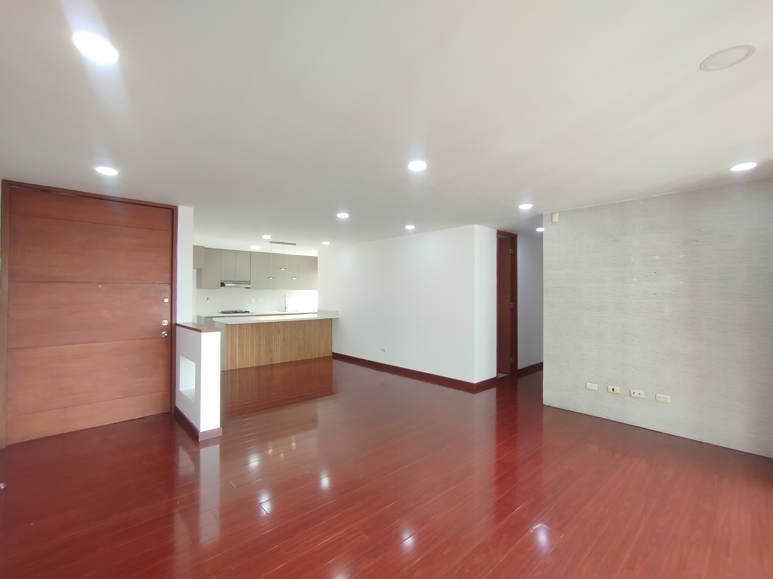 Apartamento en arriendo en Los Gonzalez, Poblado, Medellín — foto 2 de 20