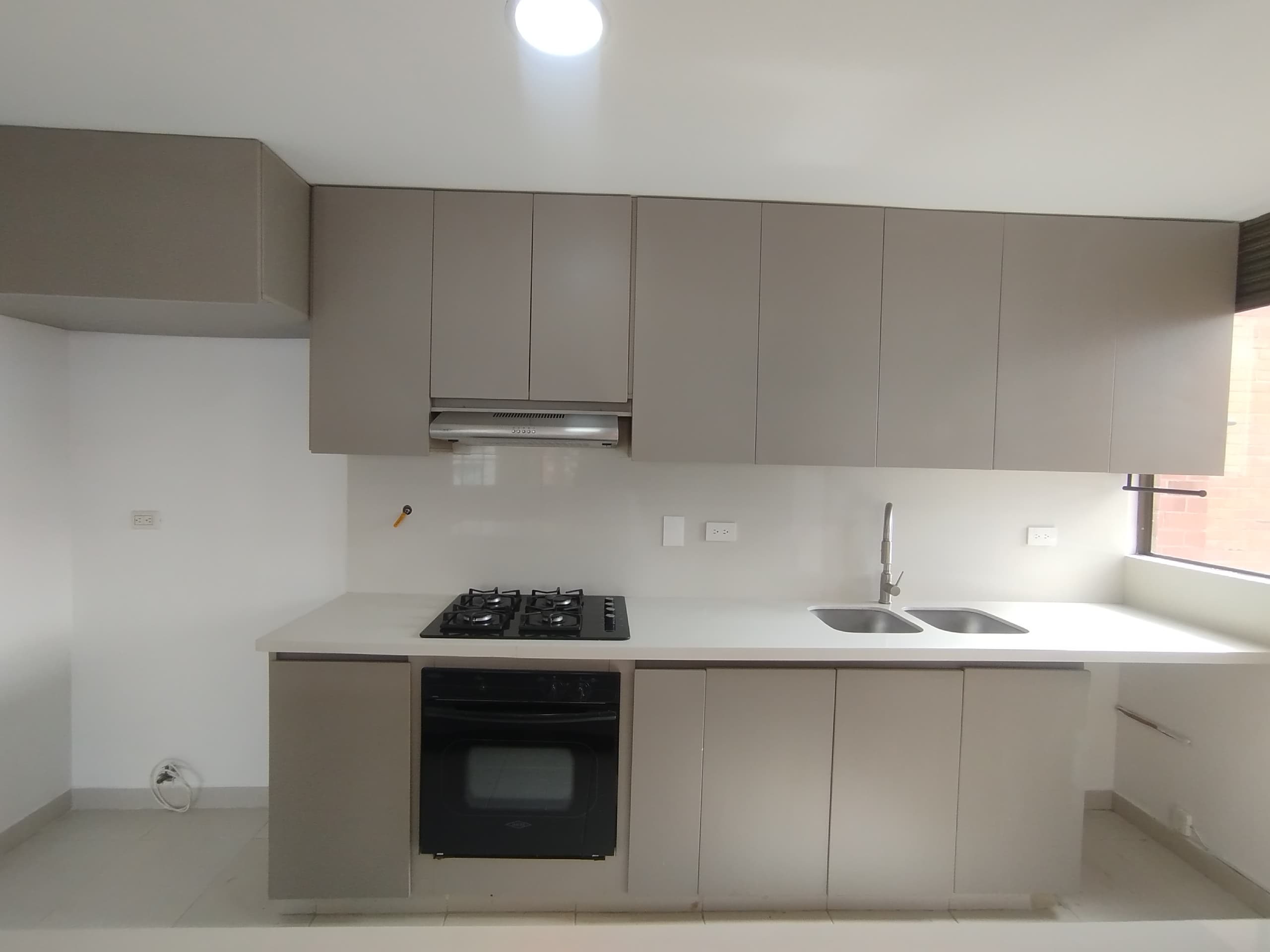 Apartamento en arriendo en Los Gonzalez, Poblado, Medellín — foto 4 de 20