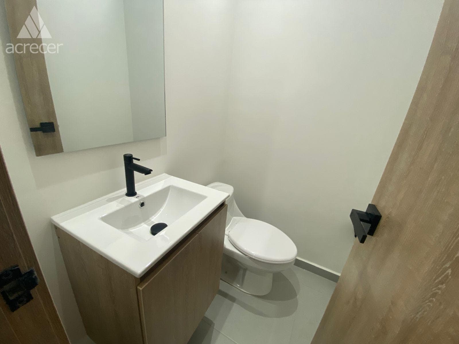 Oficina en arriendo en La Ceja — foto 2 de 3