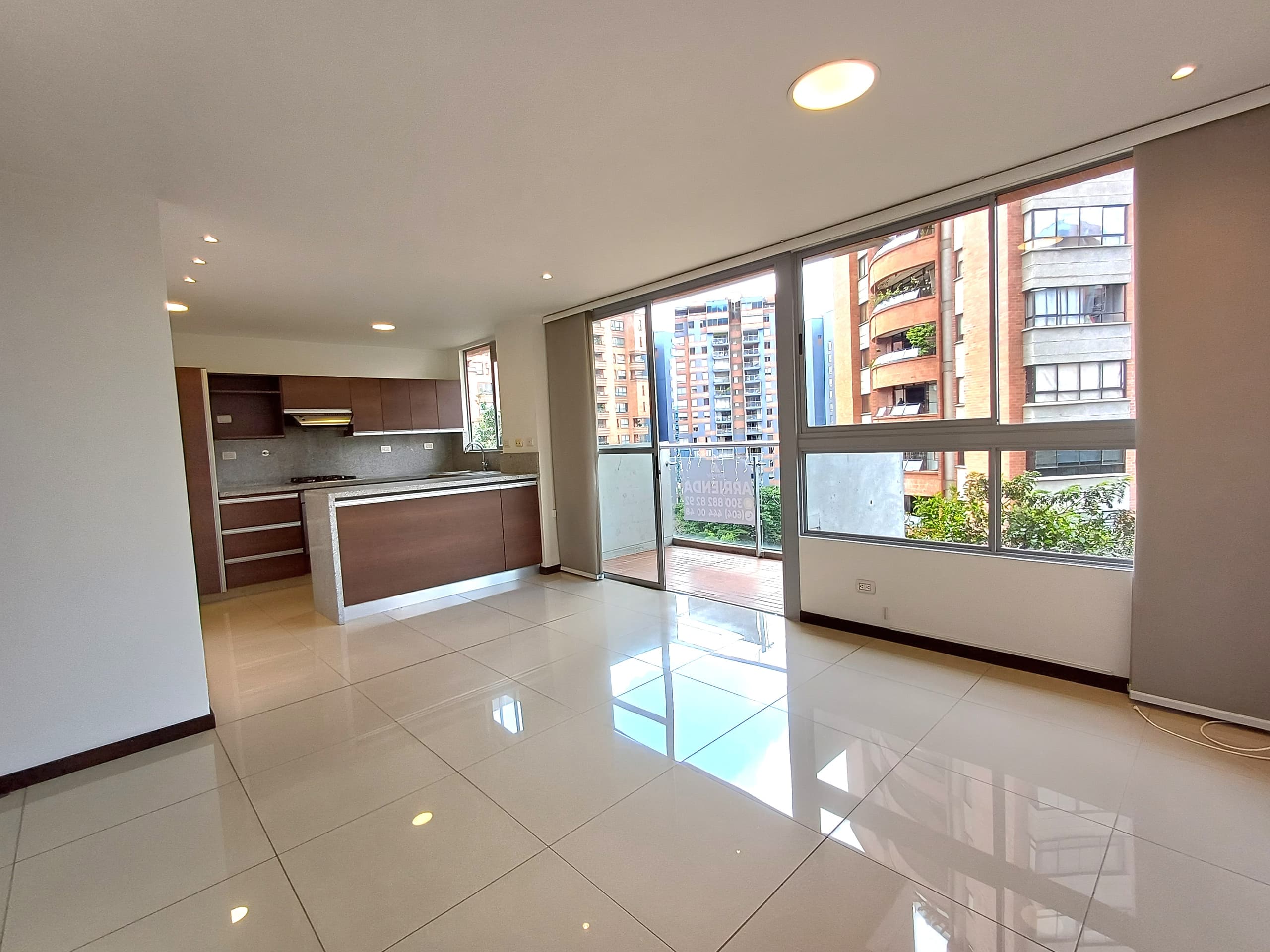 Apartamento en arriendo en Los Balsos, Poblado, Medellín — foto 1 de 20