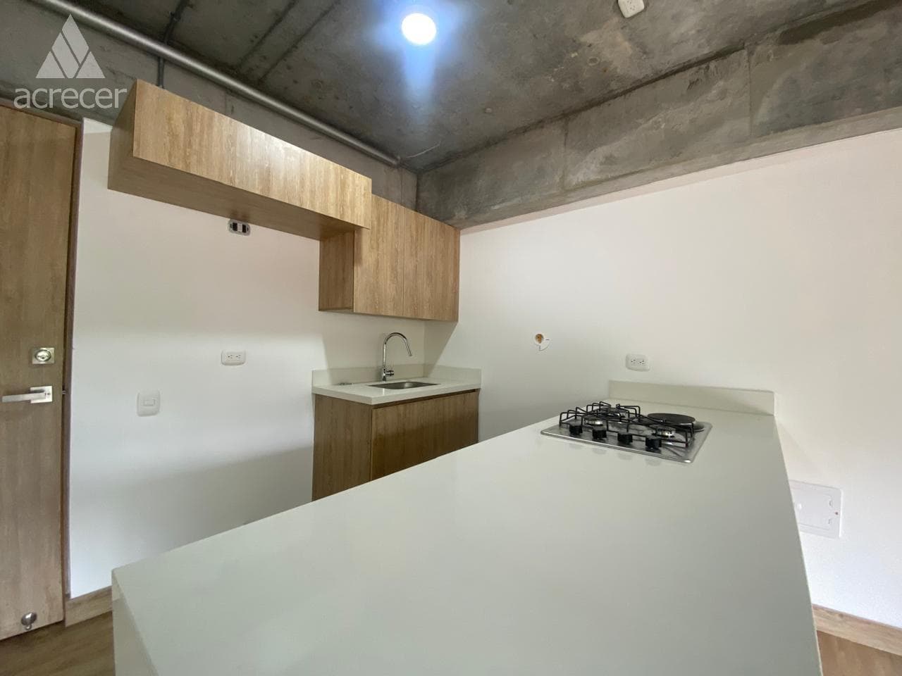 Apartamento en arriendo en Retiro — foto 2 de 9