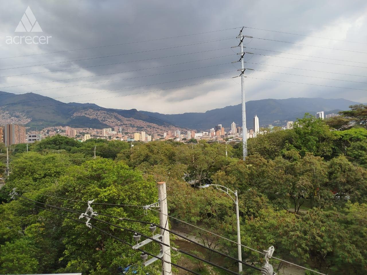 Bodega en arriendo en La Candelaria, Centro, Medellín — foto 5 de 11