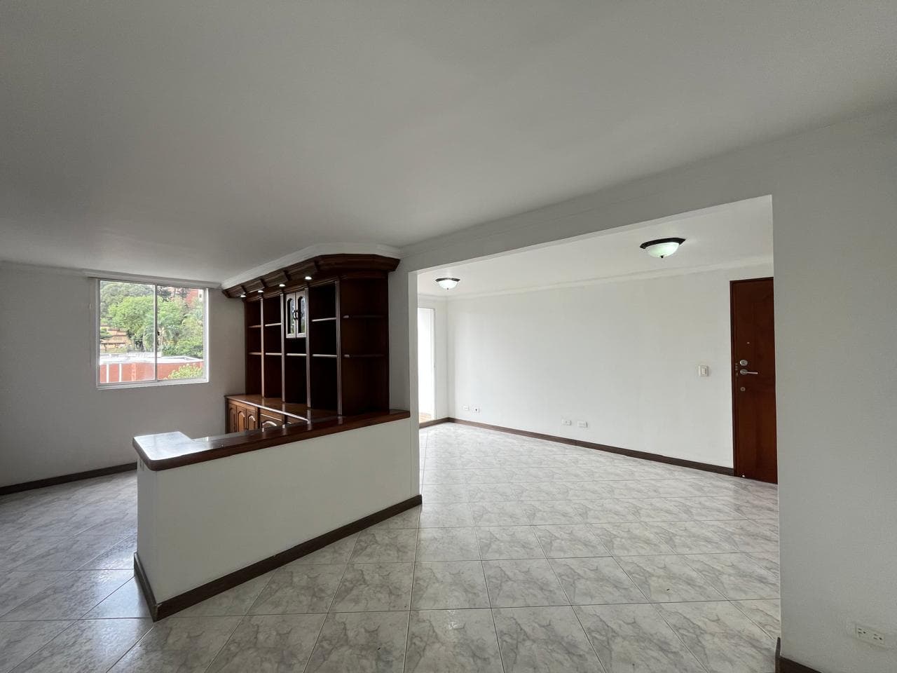 Apartamento en arriendo en Castropol, Poblado, Medellín — foto 3 de 19