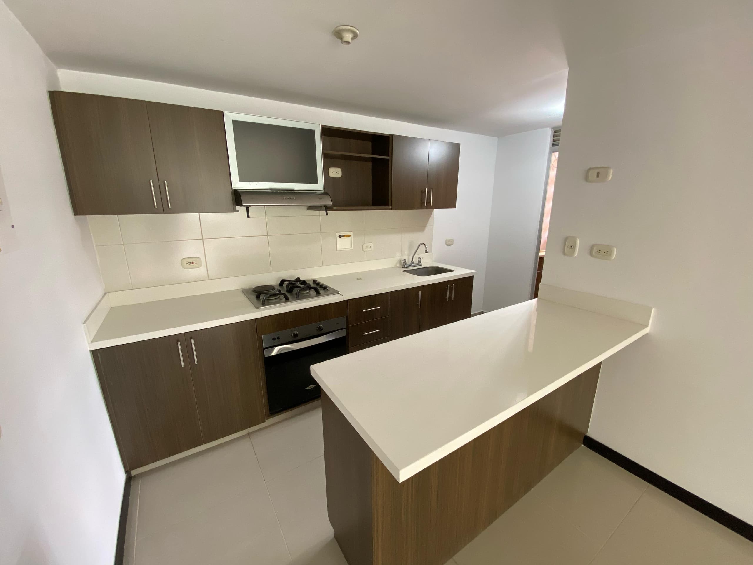Apartamento en arriendo en San Jose, Sabaneta — foto 2 de 20