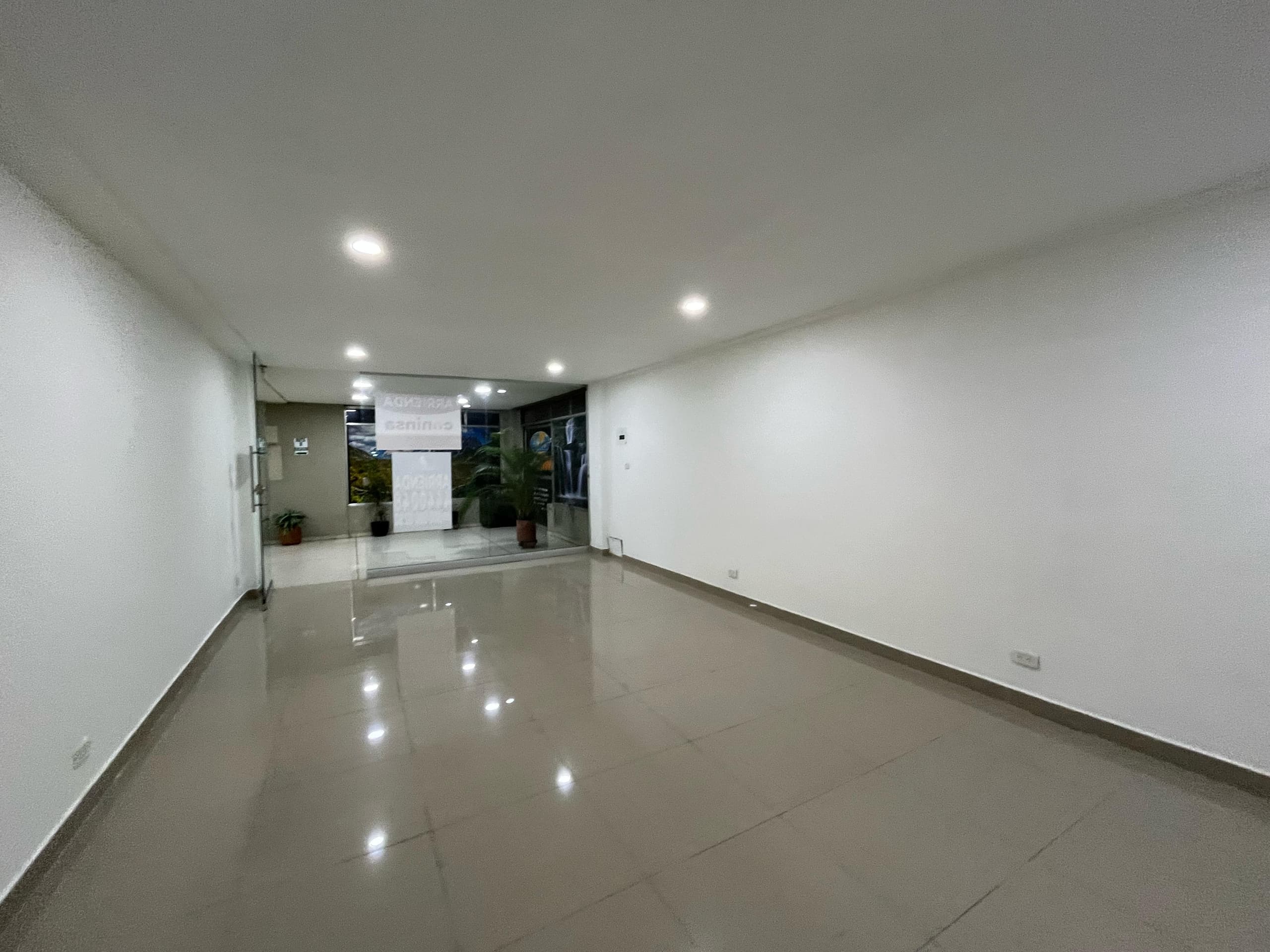 Local en arriendo en Med, Centro, Medellín — foto 3 de 10
