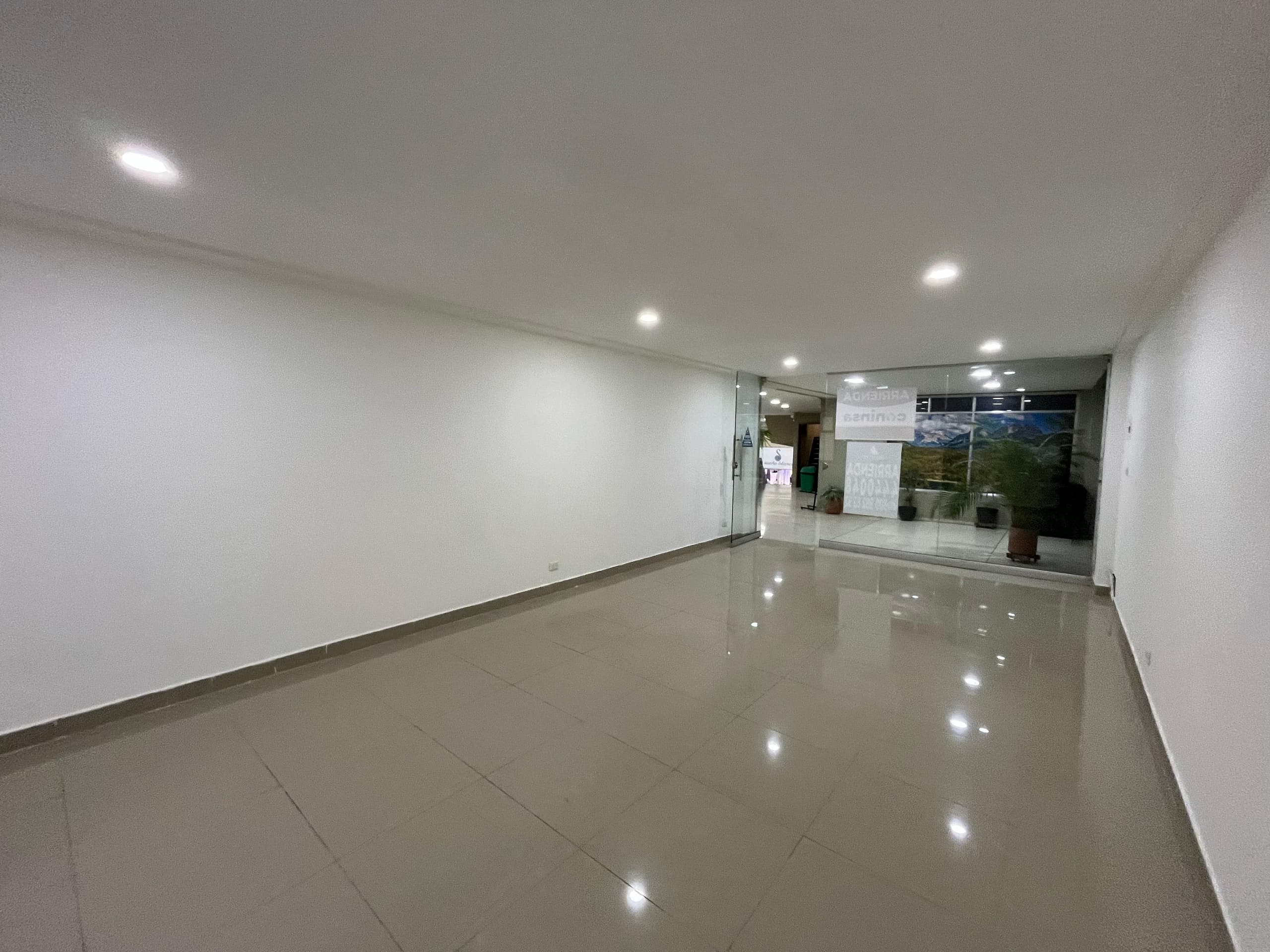 Local en arriendo en Med, Centro, Medellín — foto 4 de 10