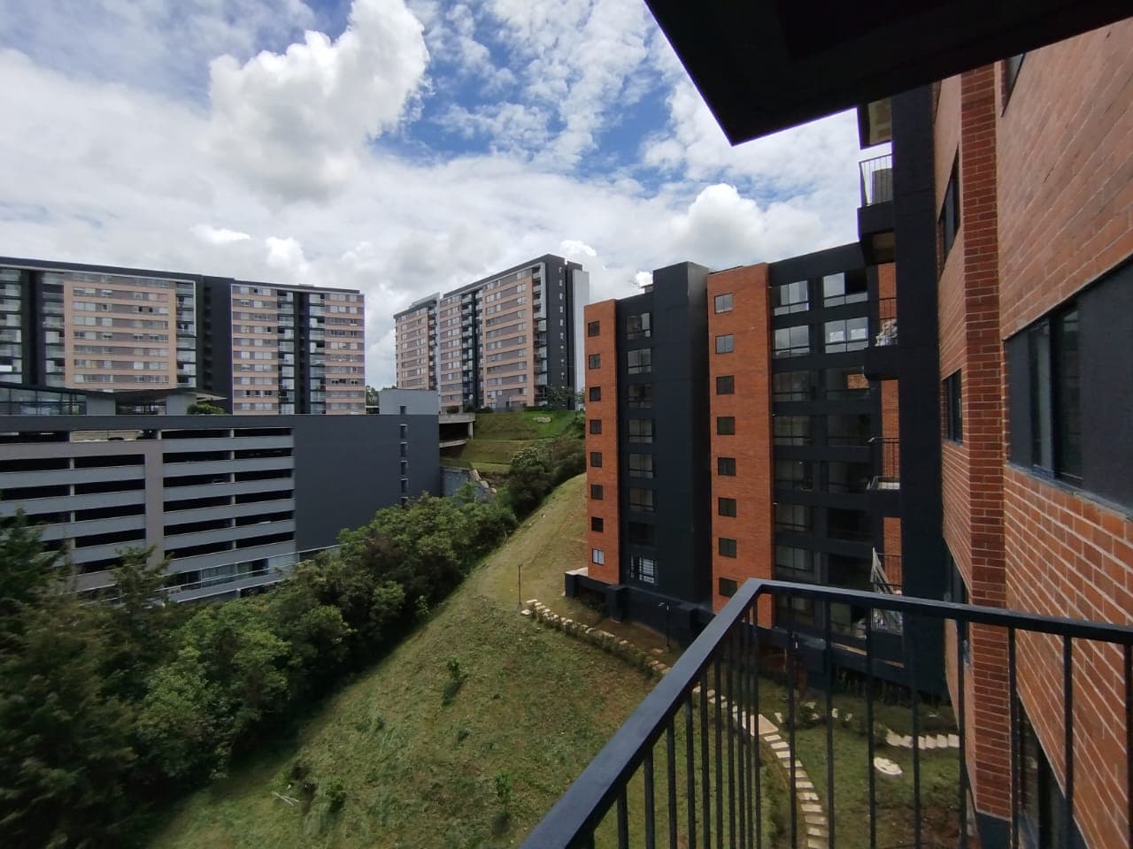 Apartamento en arriendo en Rionegro — foto 1 de 20