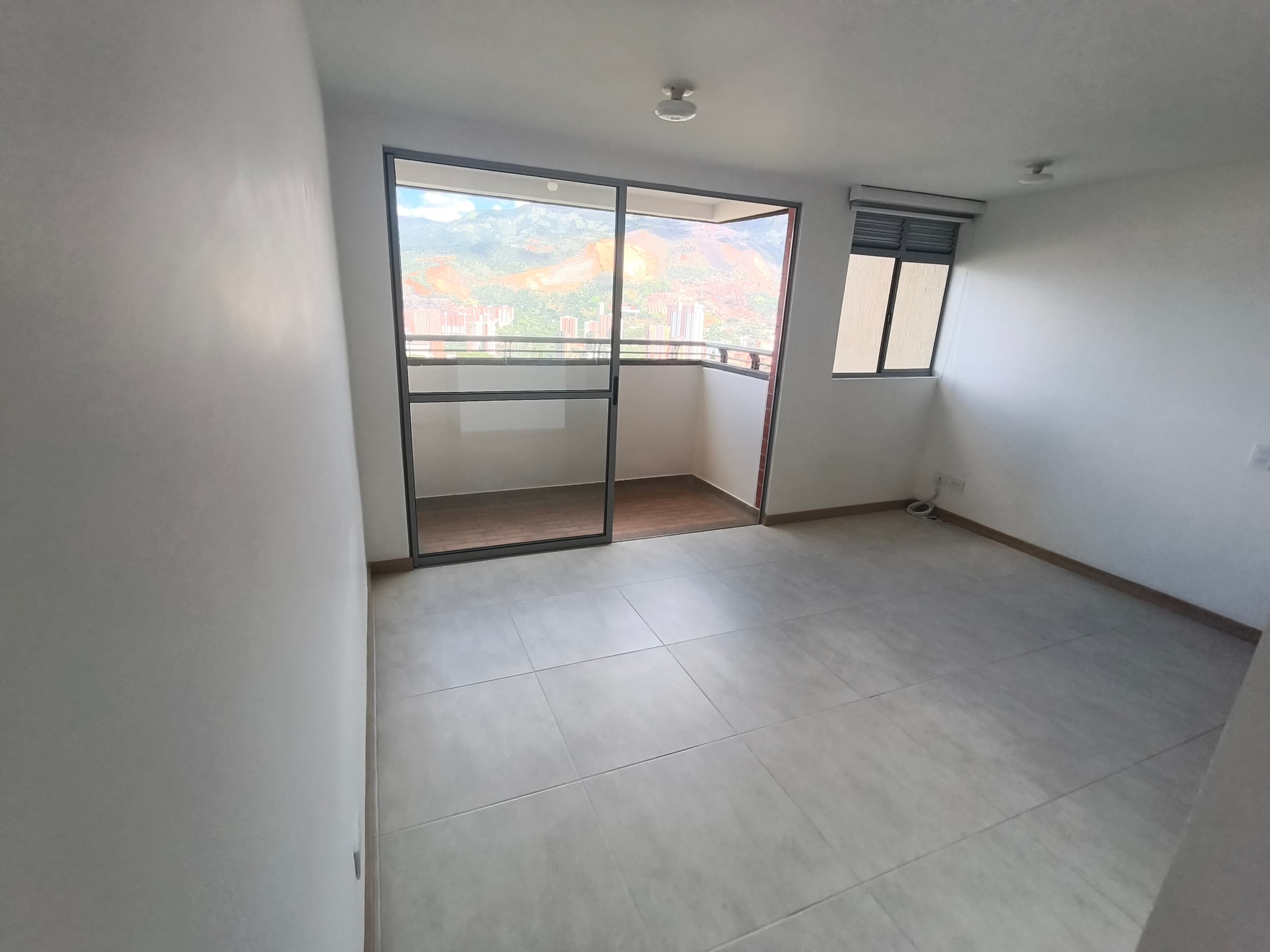 Apartamento en arriendo en Bello — foto 2 de 16