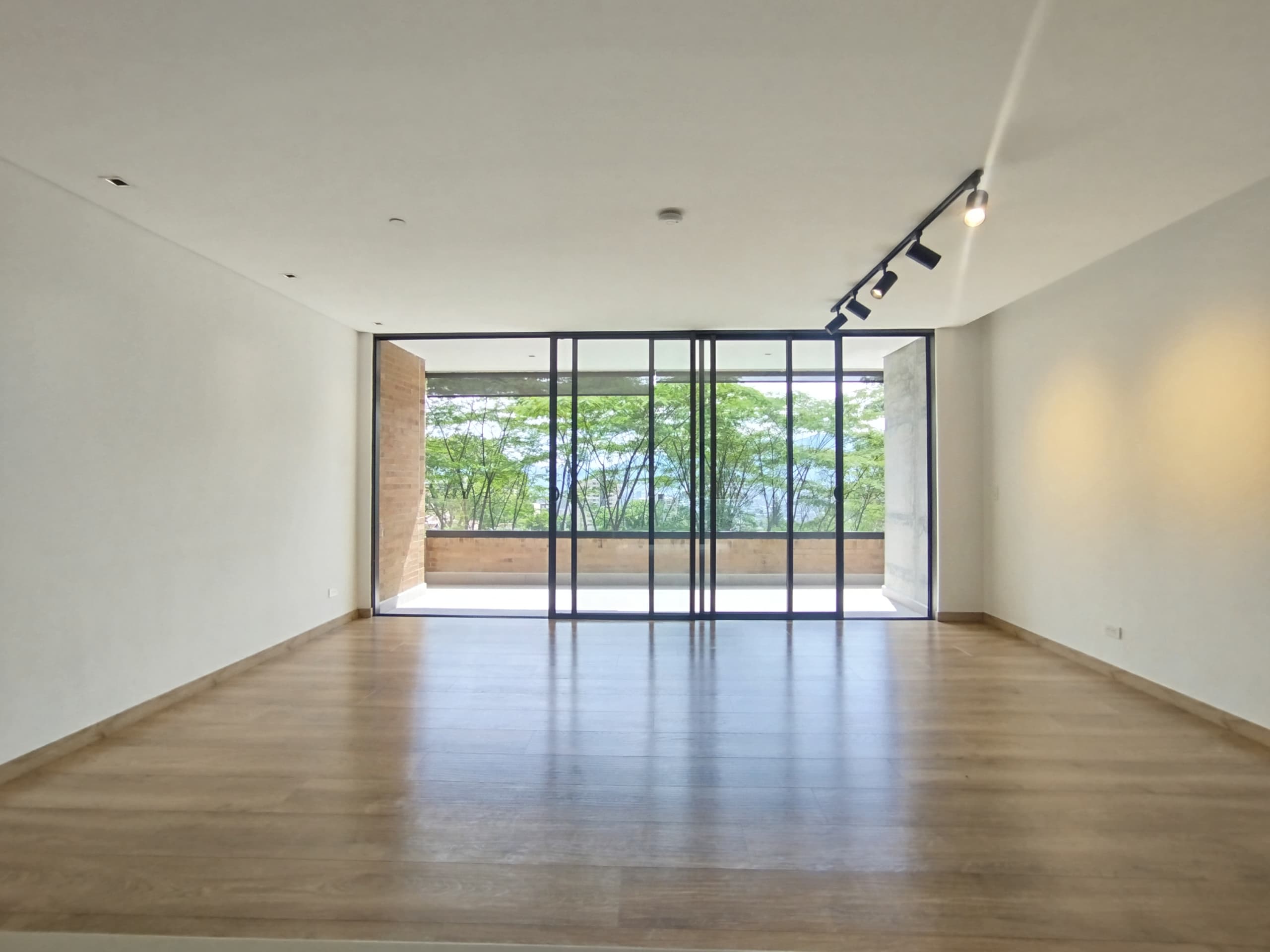 Apartamento en arriendo en Las Palmas M, Poblado, Medellín — foto 2 de 20
