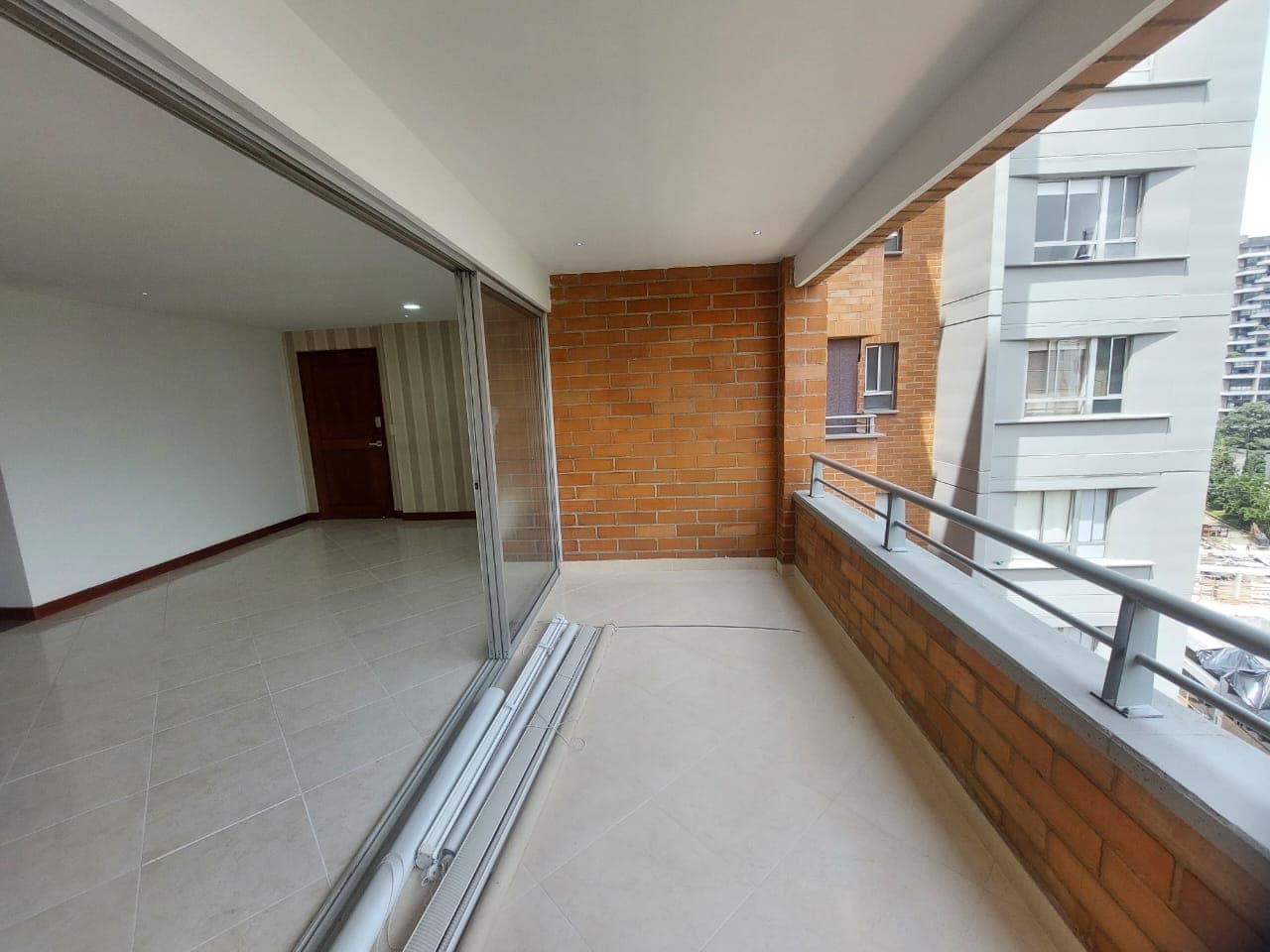Apartamento en arriendo en Castropol, Poblado, Medellín — foto 4 de 20