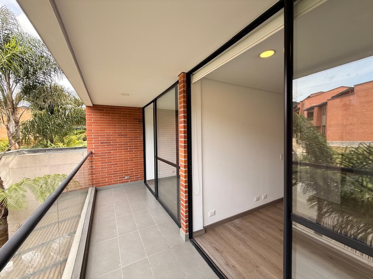 Apartamento en arriendo en Retiro — foto 2 de 18