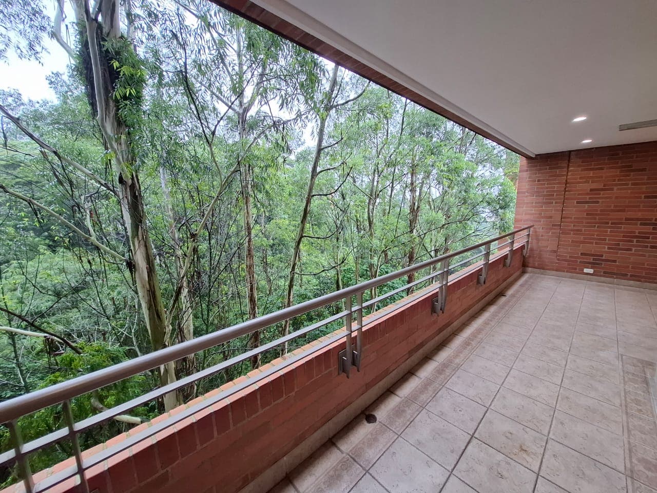 Apartamento en arriendo en El Tesoro, Poblado, Medellín — foto 2 de 20