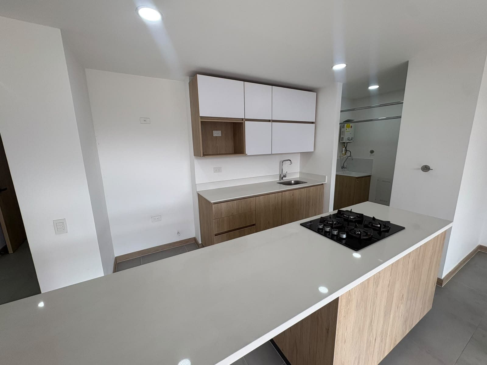 Apartamento en arriendo en Zuñiga, Envigado — foto 2 de 16