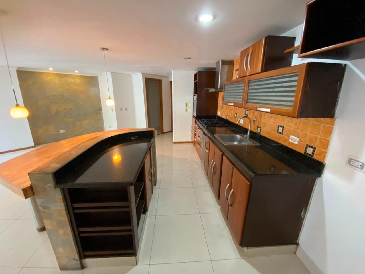 Apartamento en arriendo en Las Lomitas, Sabaneta — foto 2 de 20
