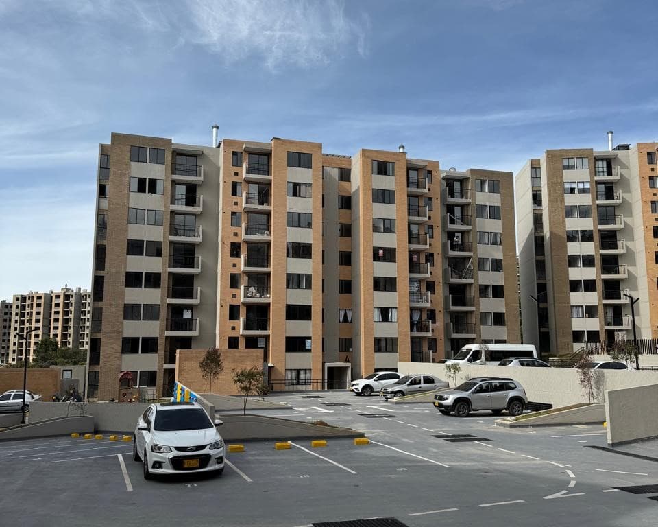 Apartamento en arriendo en Rionegro — foto 2 de 8