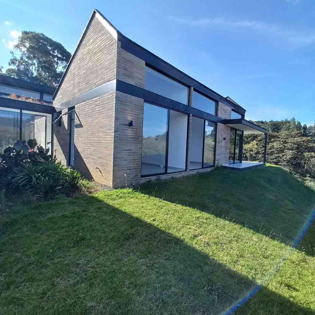 Casa Vivienda en arriendo en Las Palmas, Envigado — foto 2 de 20