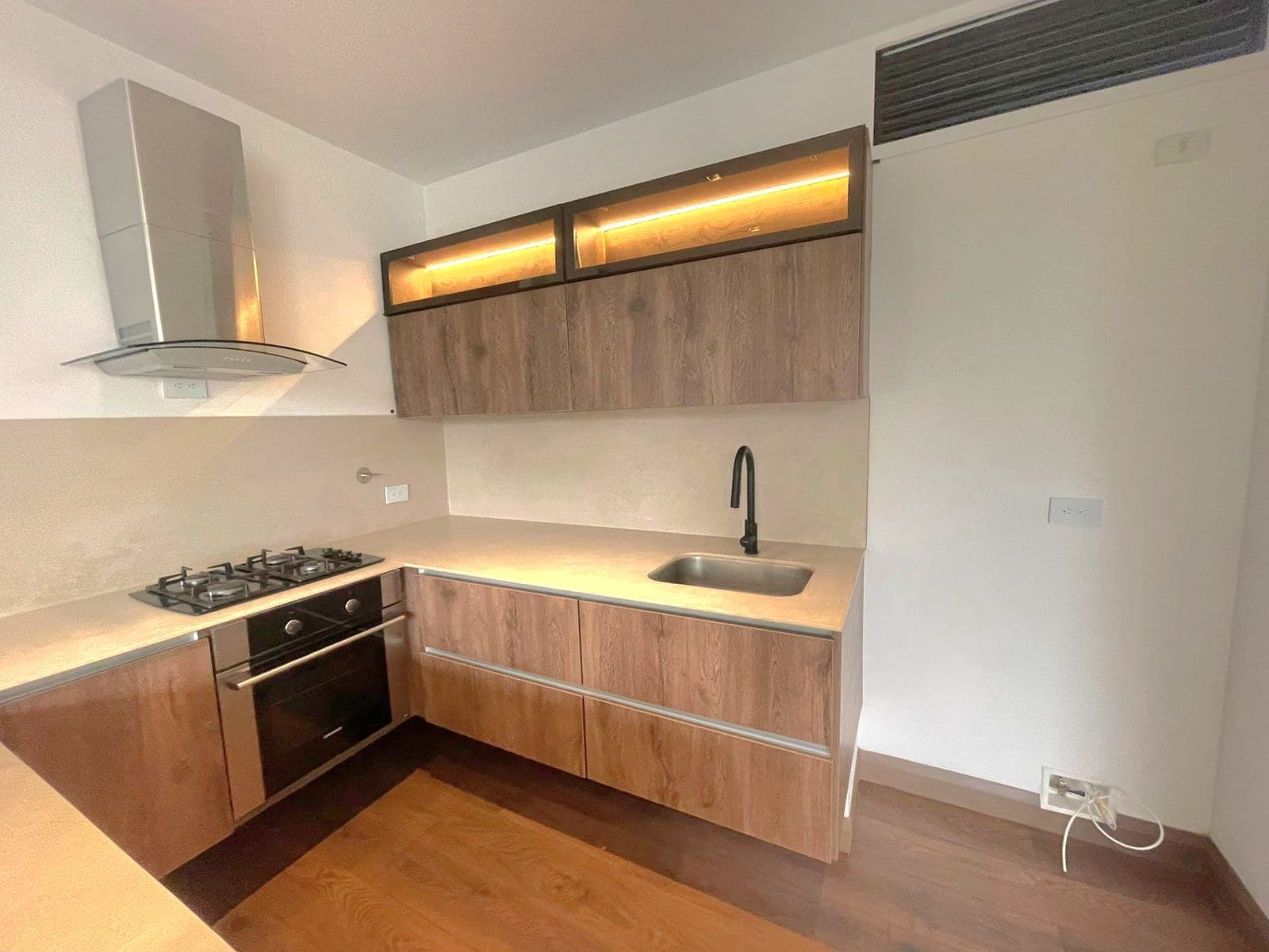 Apartamento en arriendo en San Lucas, Poblado, Medellín — foto 3 de 20