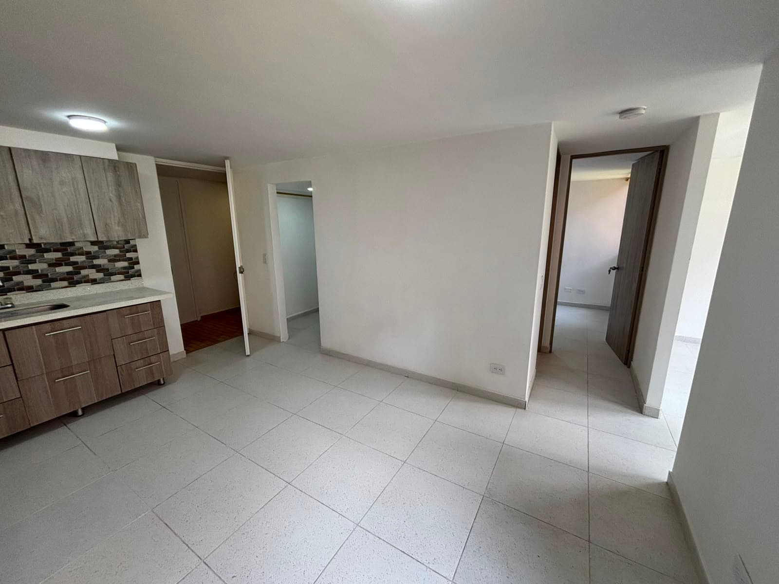 Apartamento en arriendo en San Antonio De Prado, Medellín — foto 3 de 12