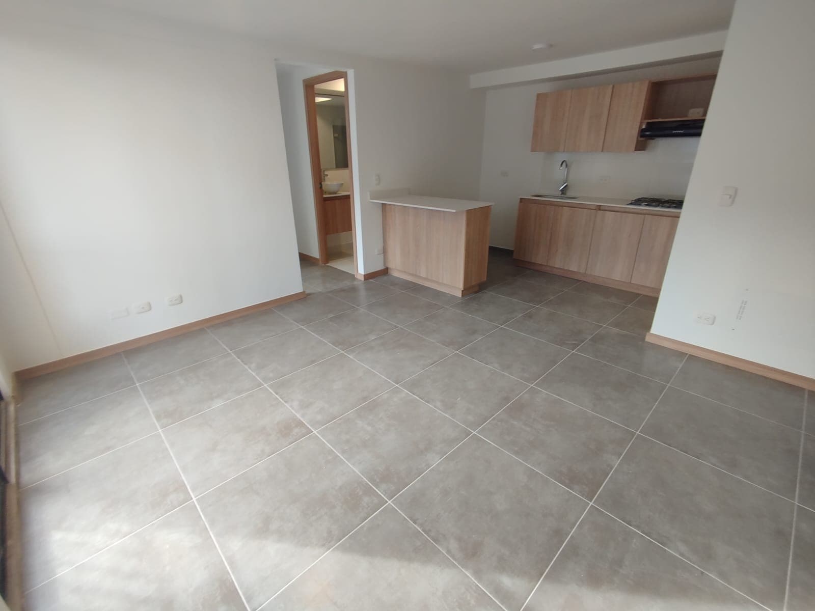 Apartamento en arriendo en Rionegro — foto 1 de 18