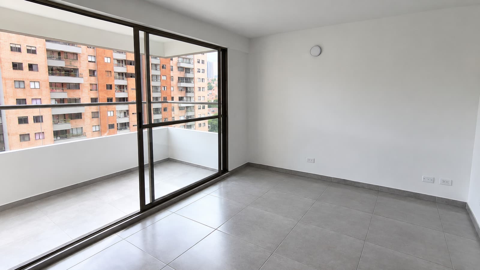 Apartamento en arriendo en Bello — foto 1 de 14