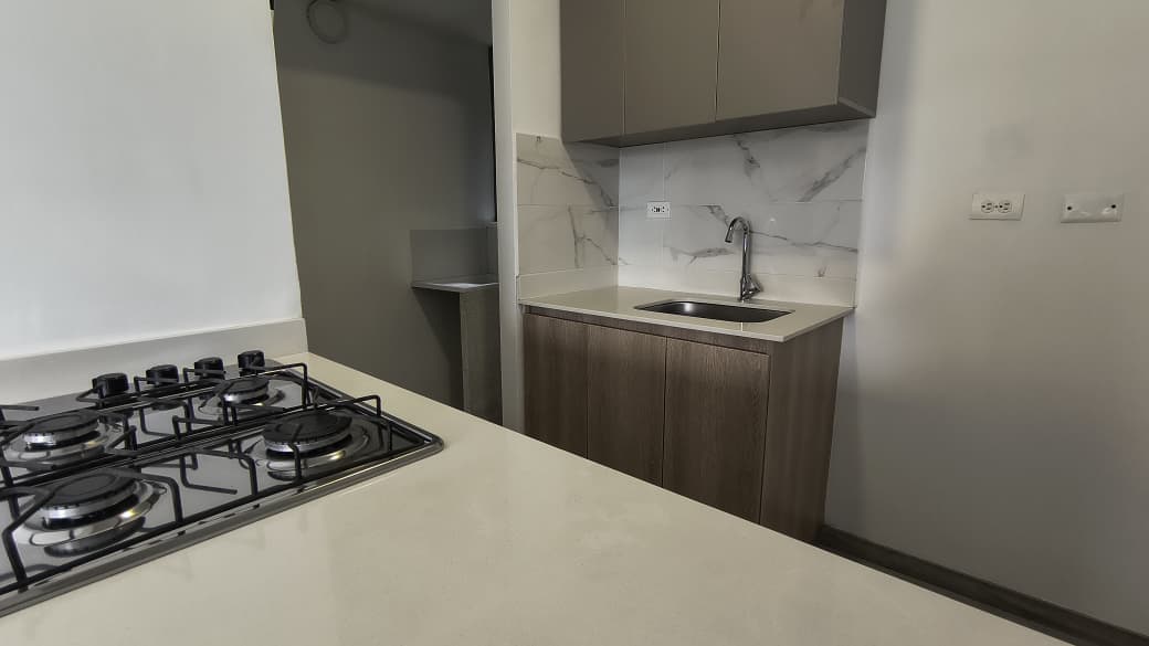 Apartamento en arriendo en Bello — foto 3 de 14