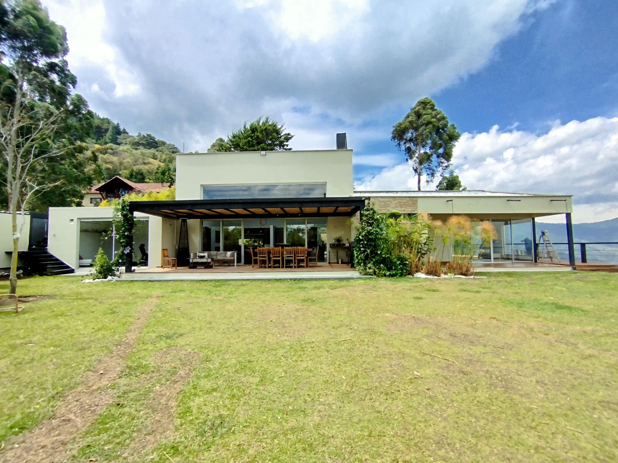 Casa Vivienda en arriendo en Las Palmas M, Poblado, Medellín — foto 2 de 20