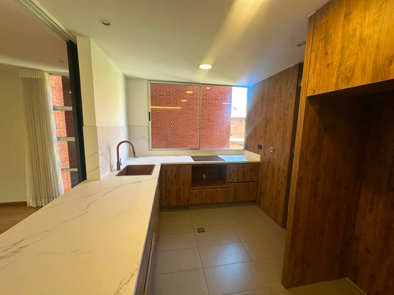Apartamento en arriendo en Nuevo Poblado, Medellín — foto 2 de 15