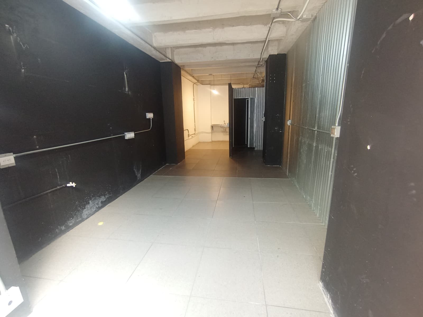 Local en arriendo en Aranjuez, Centro, Medellín — foto 1 de 11