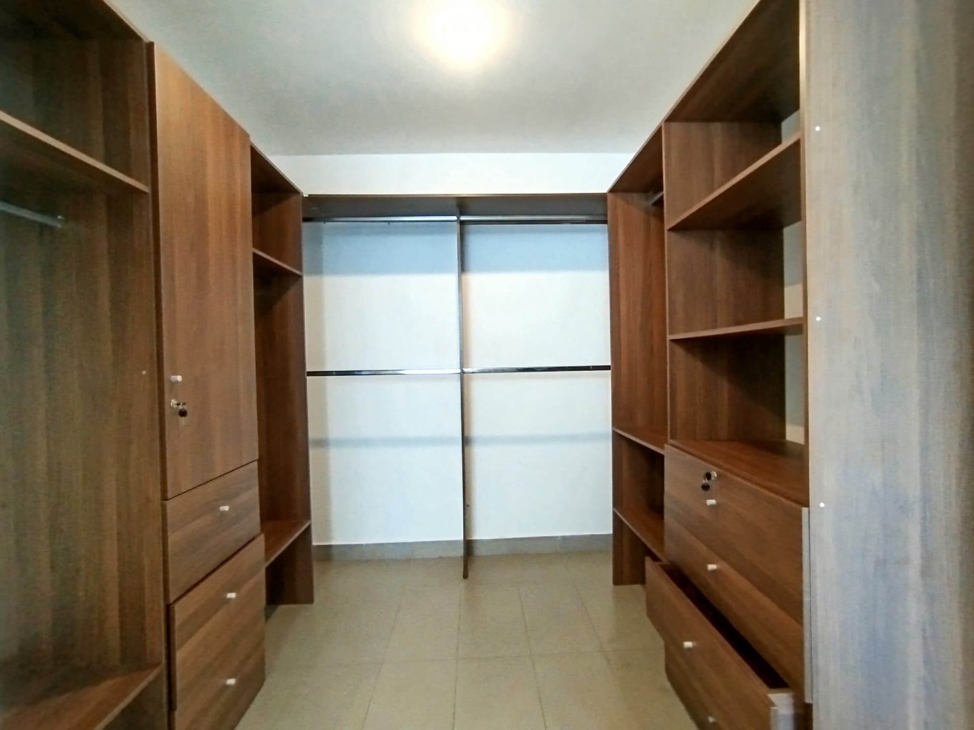 Apartamento en arriendo en Las Santas, Poblado, Medellín — foto 1 de 20
