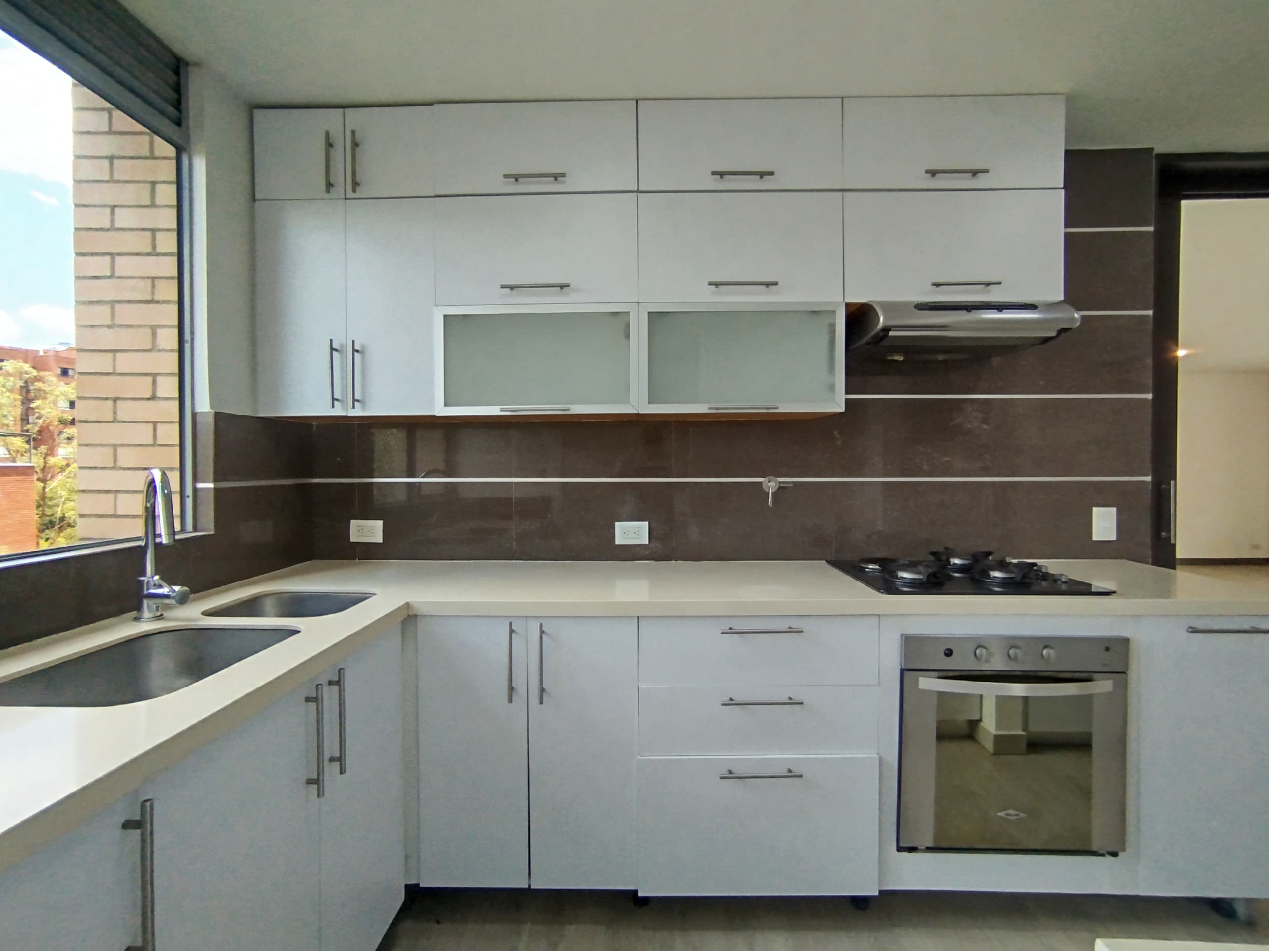 Apartamento en arriendo en Las Santas, Poblado, Medellín — foto 5 de 20