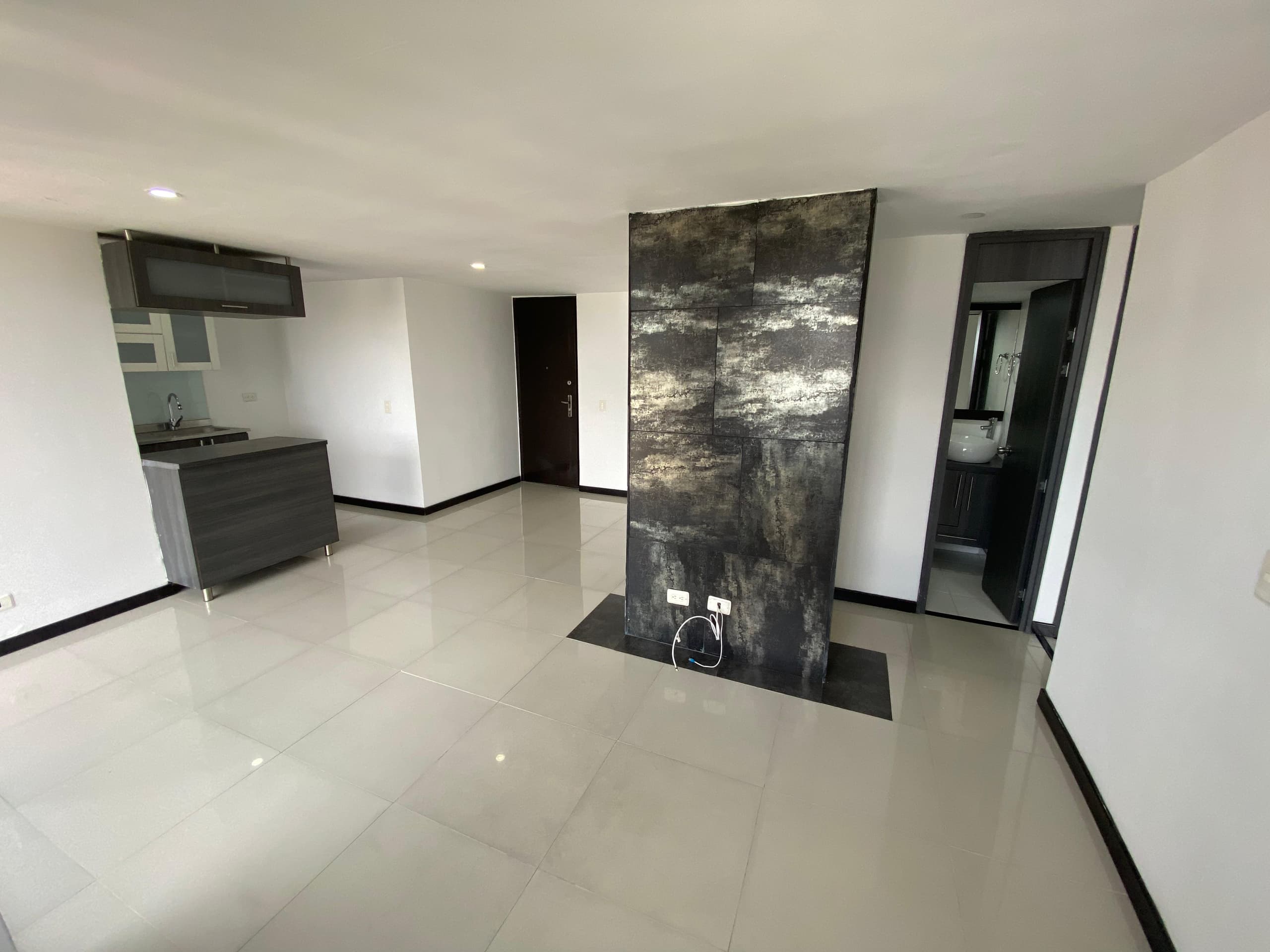 Apartamento en arriendo en Calle Larga, Sabaneta — foto 4 de 18