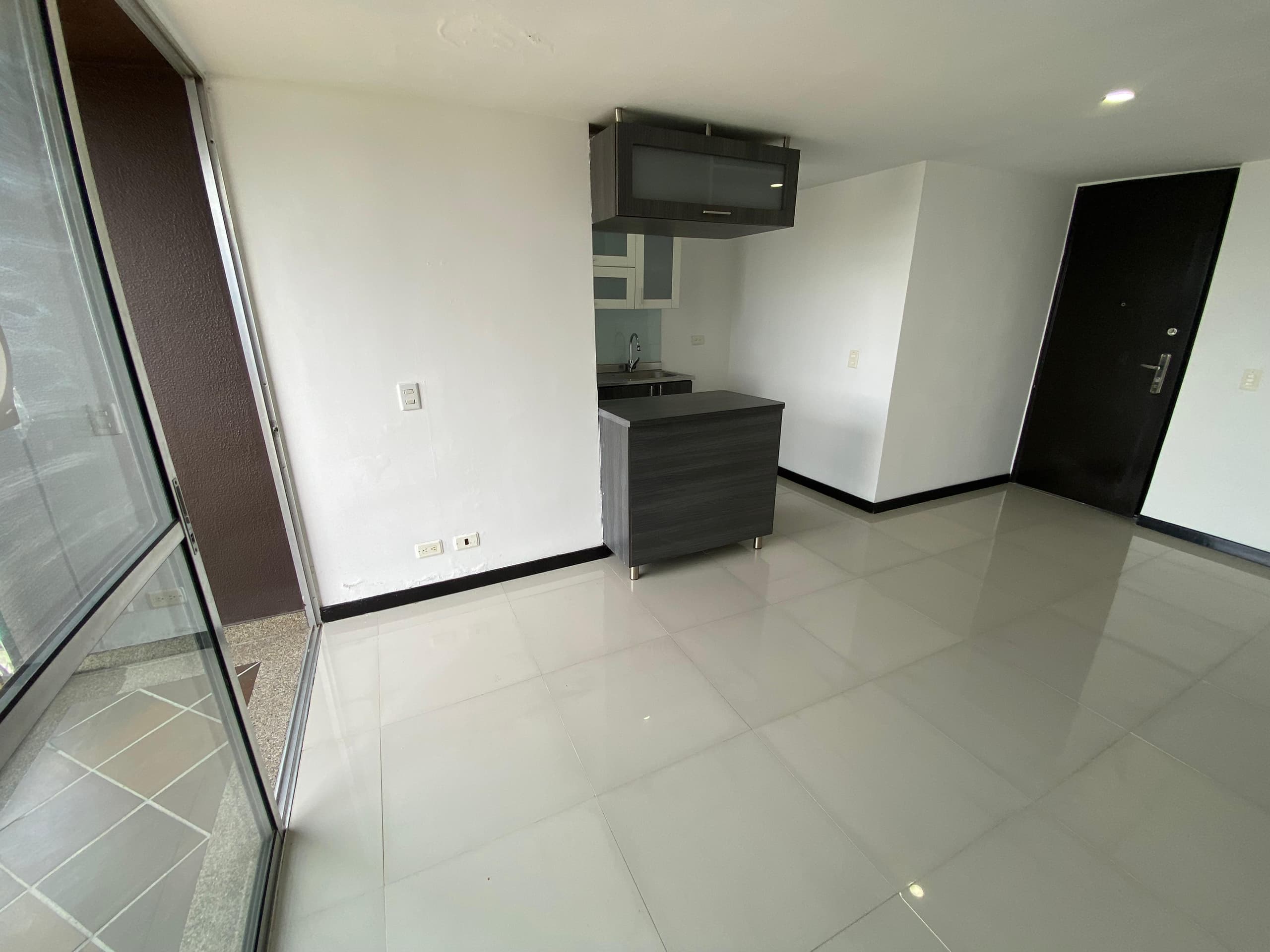 Apartamento en arriendo en Calle Larga, Sabaneta — foto 5 de 18