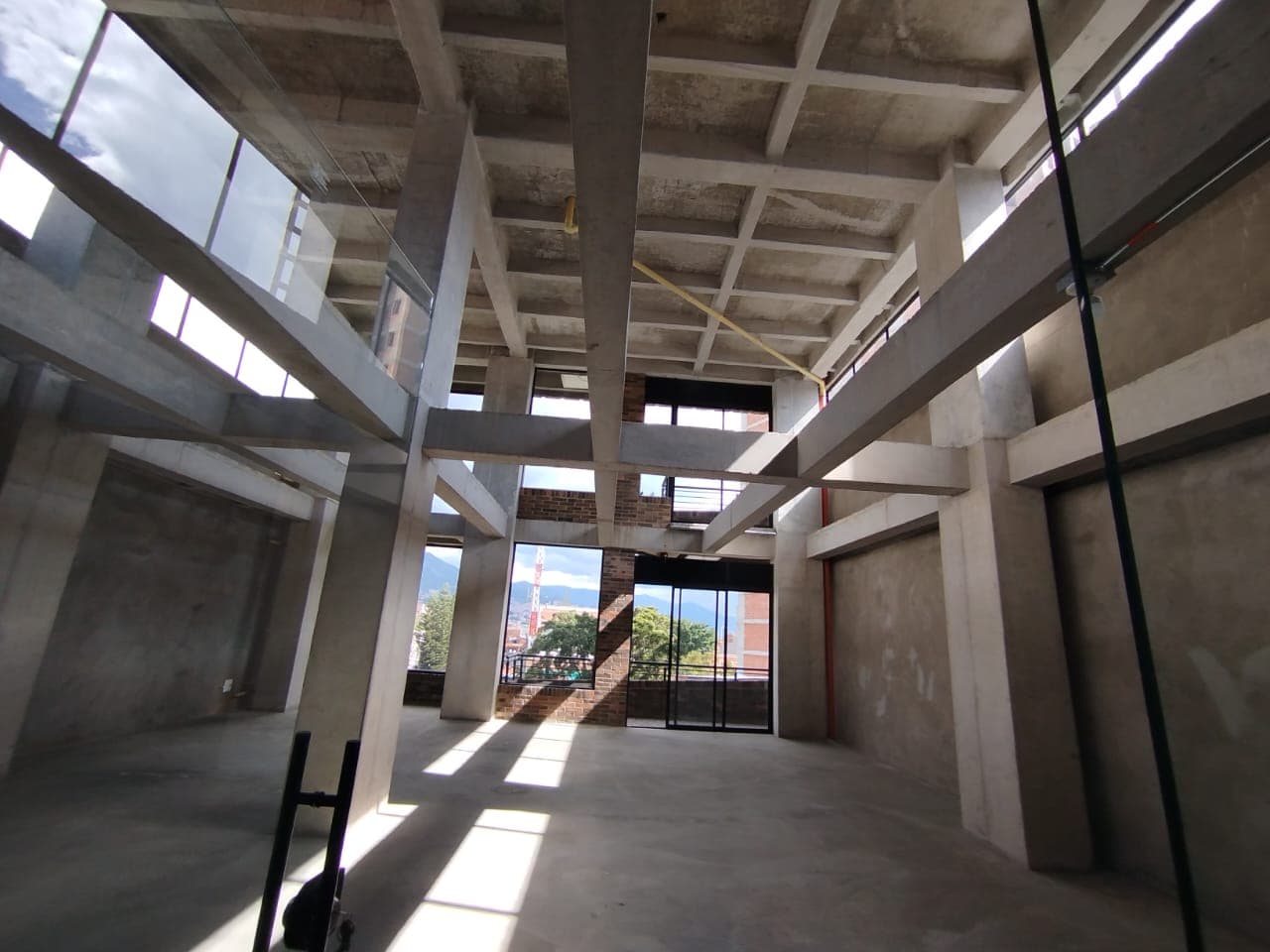 Local en arriendo en Aranjuez, Centro, Medellín — foto 2 de 14