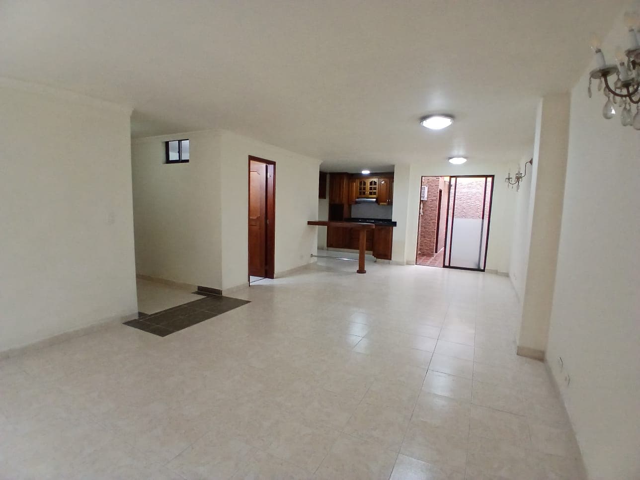 Casa Vivienda en arriendo en Simón Bolívar, La America, Medellín — foto 4 de 15