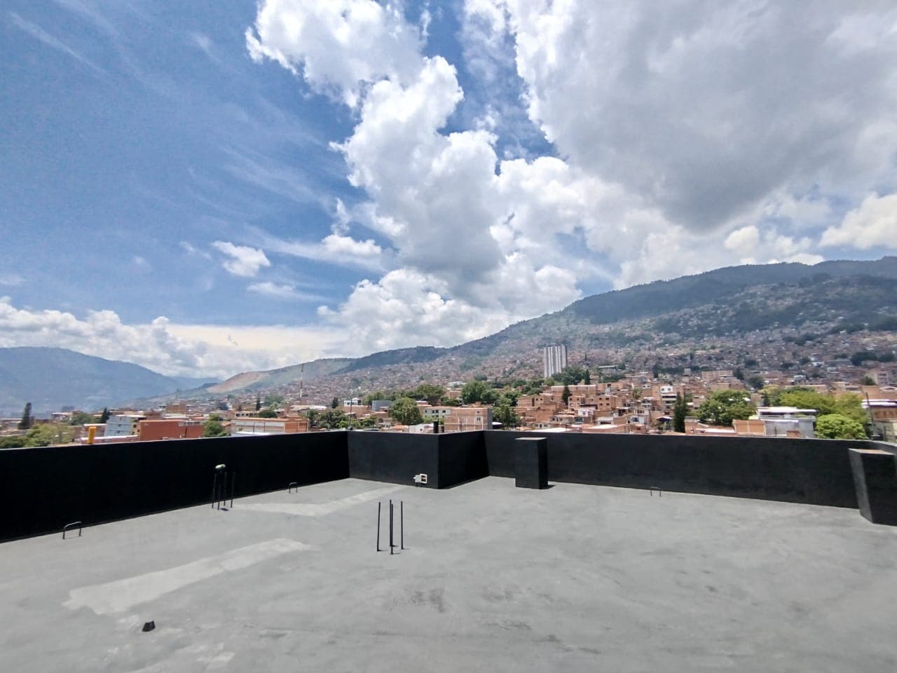 Local en arriendo en Aranjuez, Centro, Medellín — foto 1 de 11