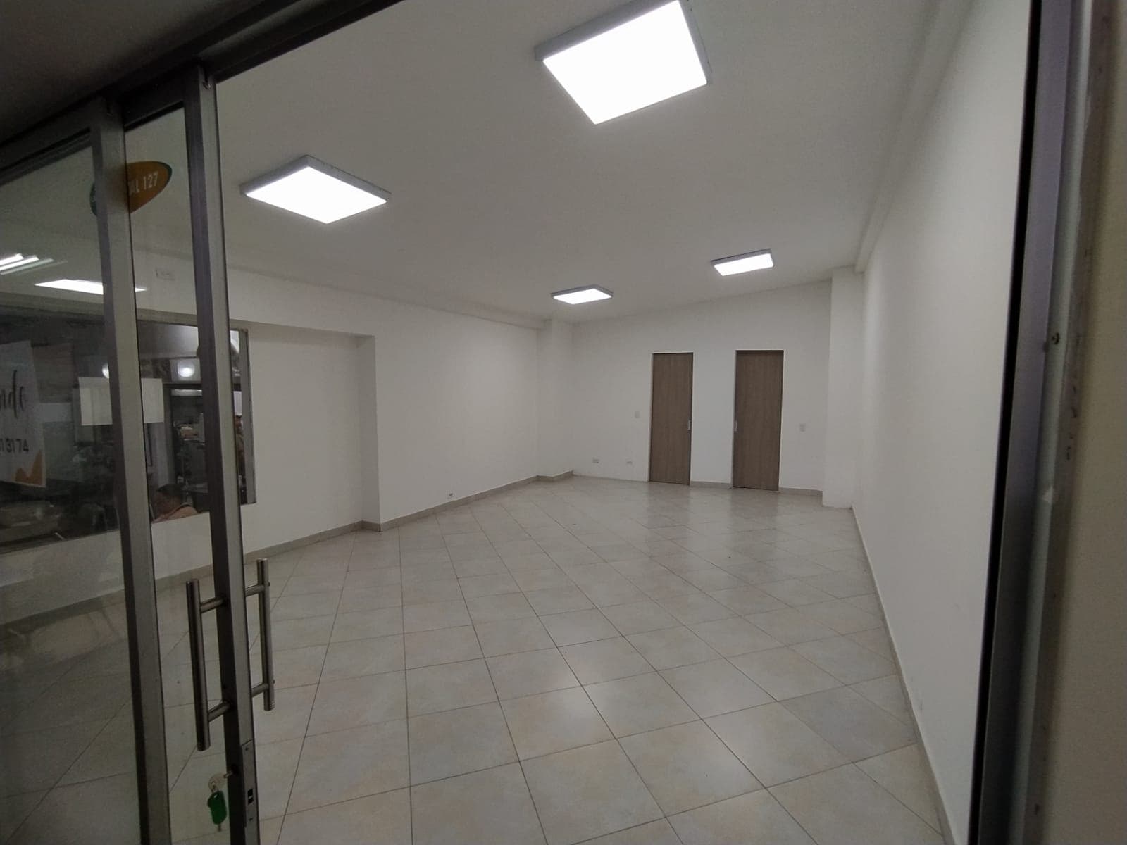 Local en arriendo en Med, Centro, Medellín — foto 4 de 13