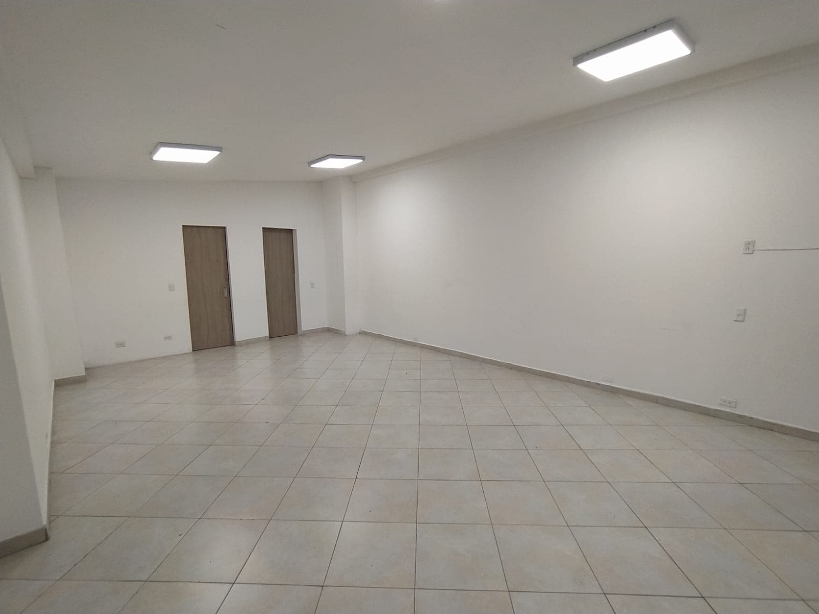 Local en arriendo en Med, Centro, Medellín — foto 5 de 13