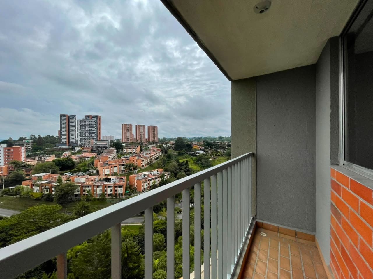 Apartamento en arriendo en Rionegro — foto 1 de 12