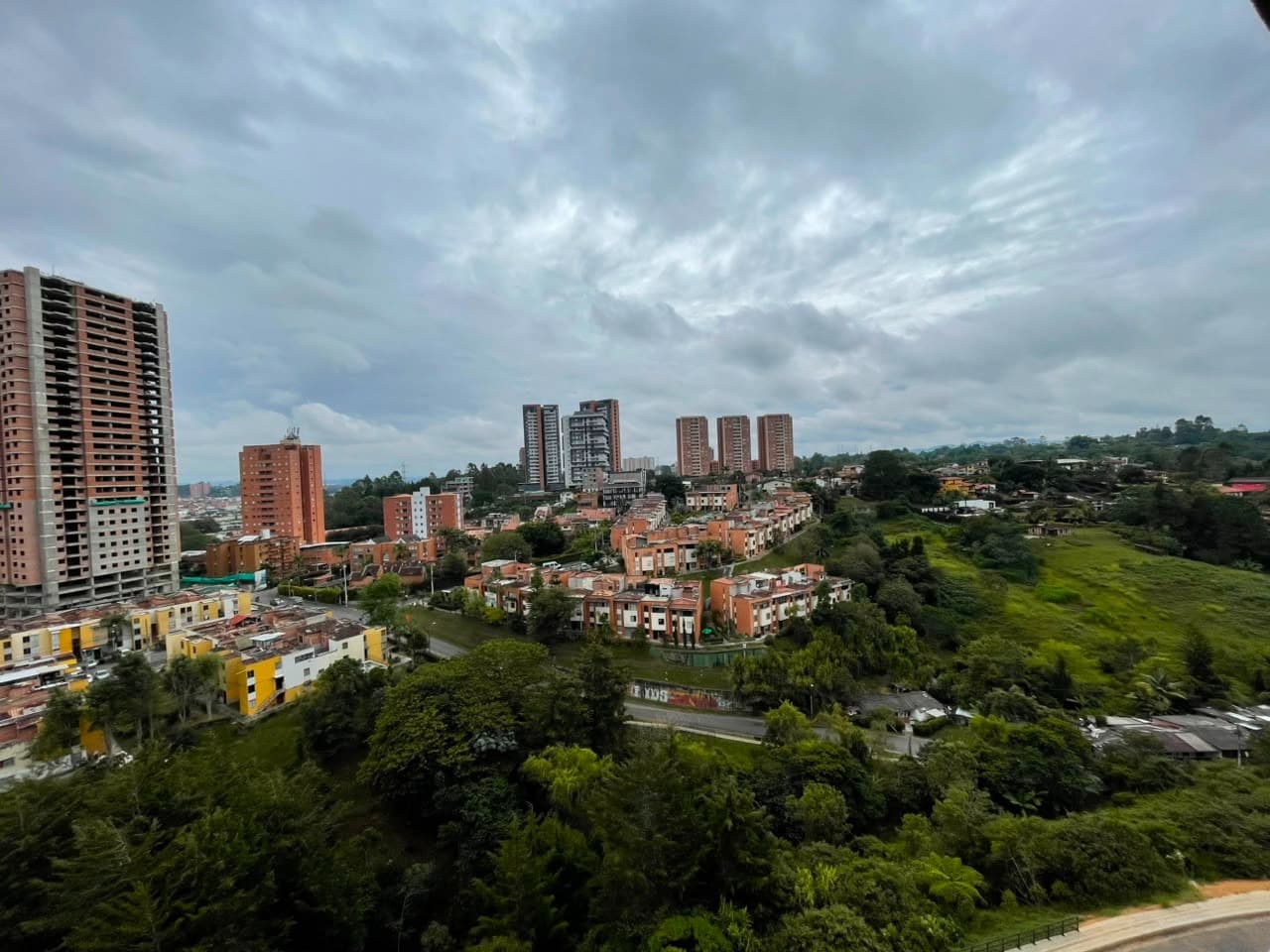 Apartamento en arriendo en Rionegro — foto 2 de 12