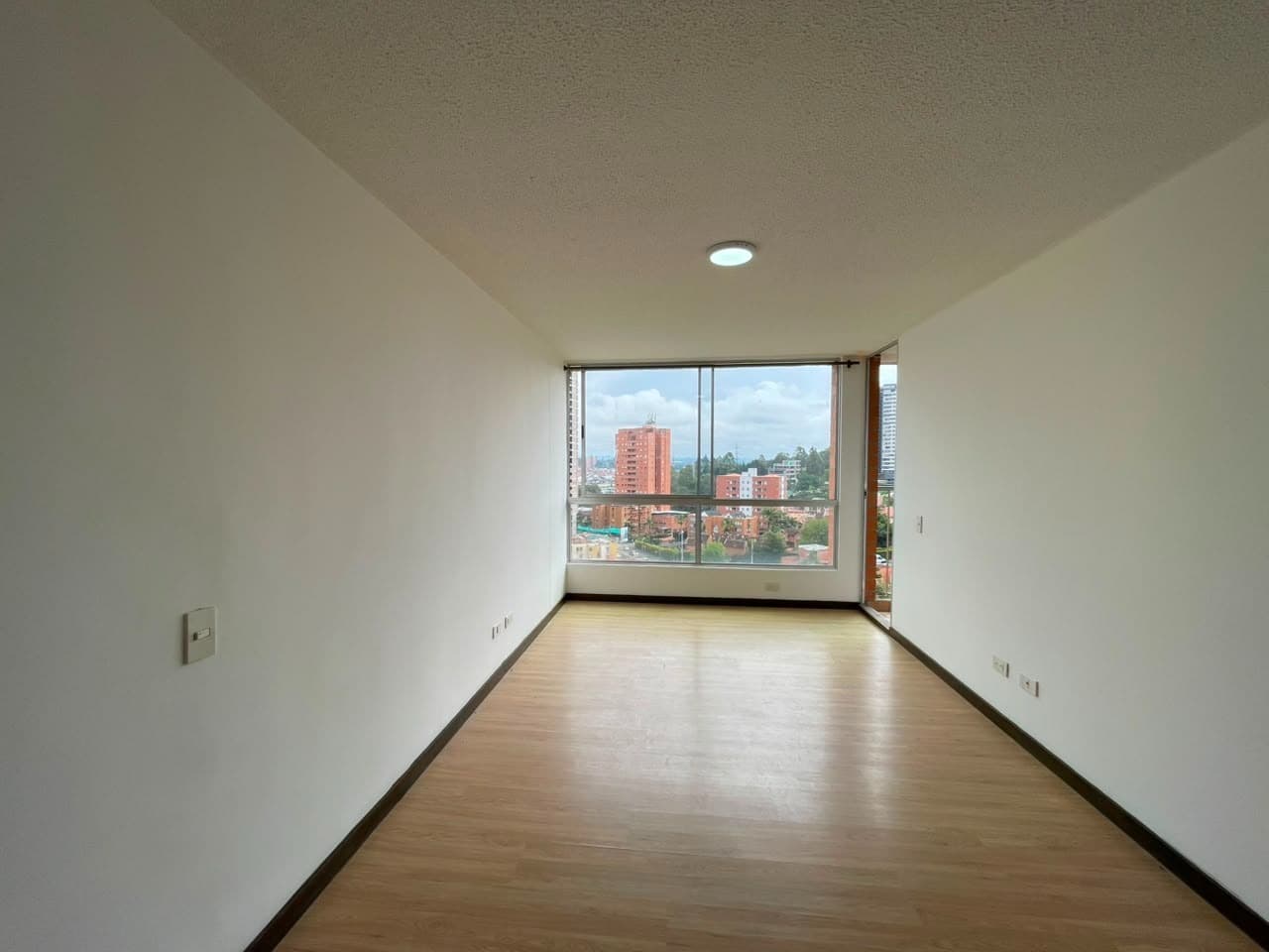 Apartamento en arriendo en Rionegro — foto 3 de 12