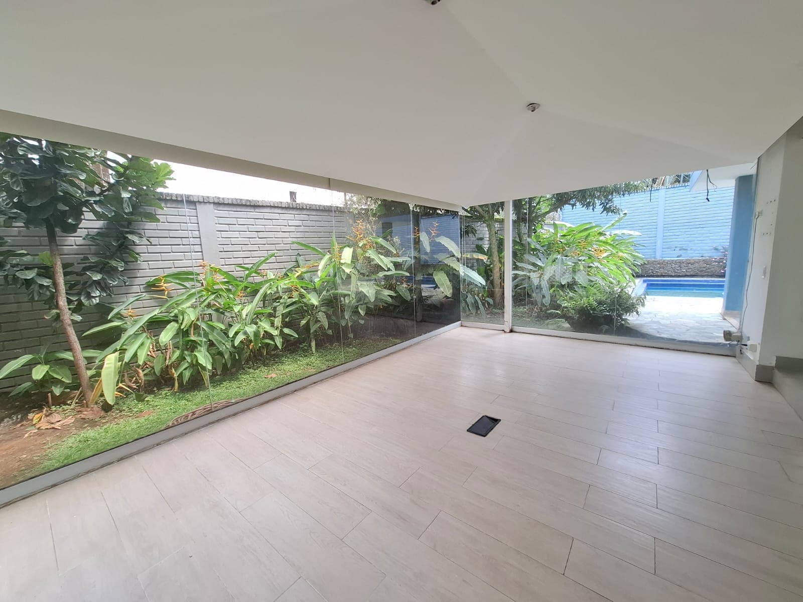 Casa Comercial en arriendo en El Campestre, Poblado, Medellín — foto 4 de 20