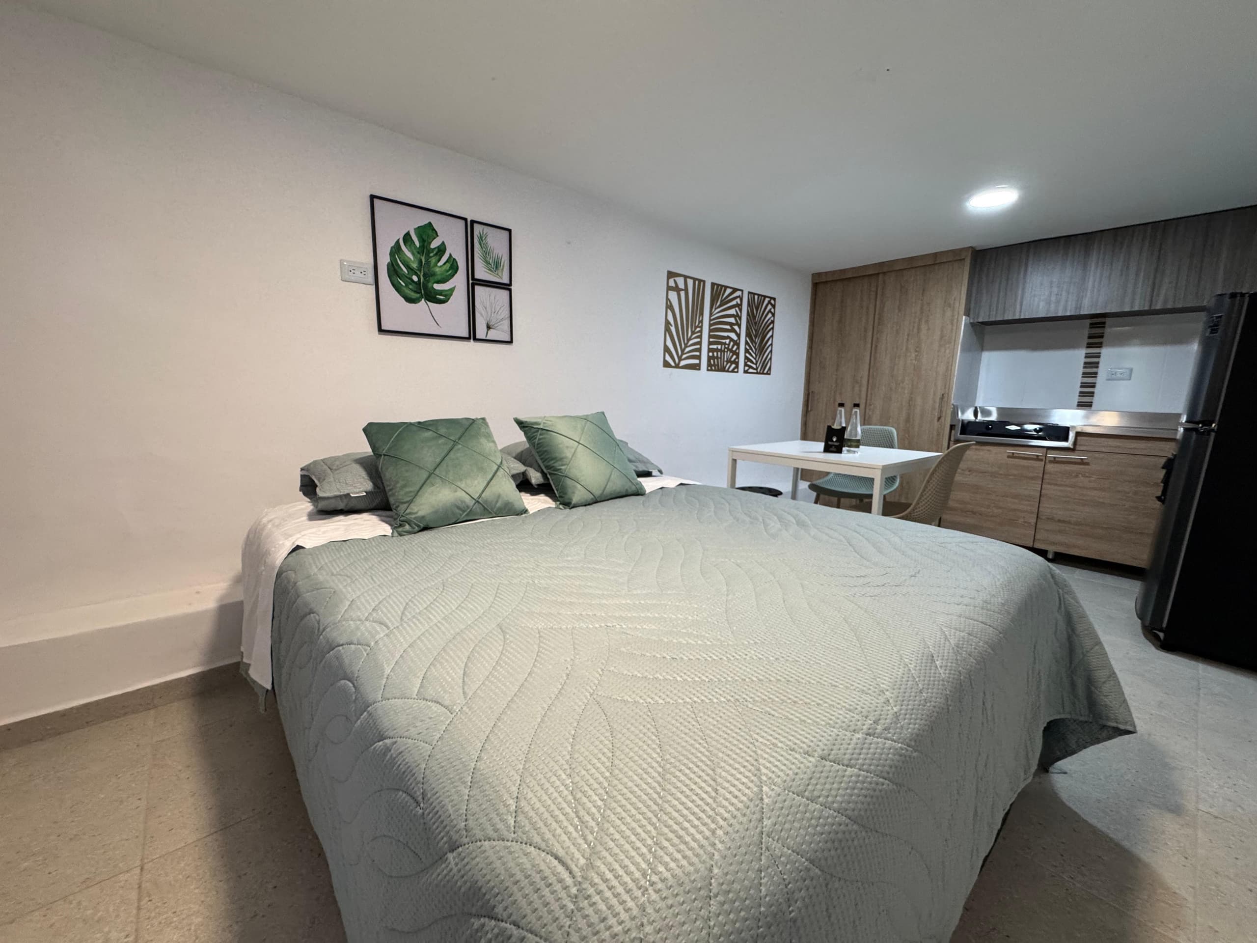 Apartaestudio en arriendo en Santa Teresita, La America, Medellín — foto 3 de 16